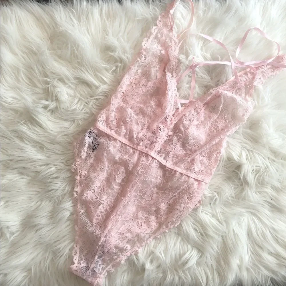 NWOT ASOS Lace bodysuit With Lace Up Back size 6
